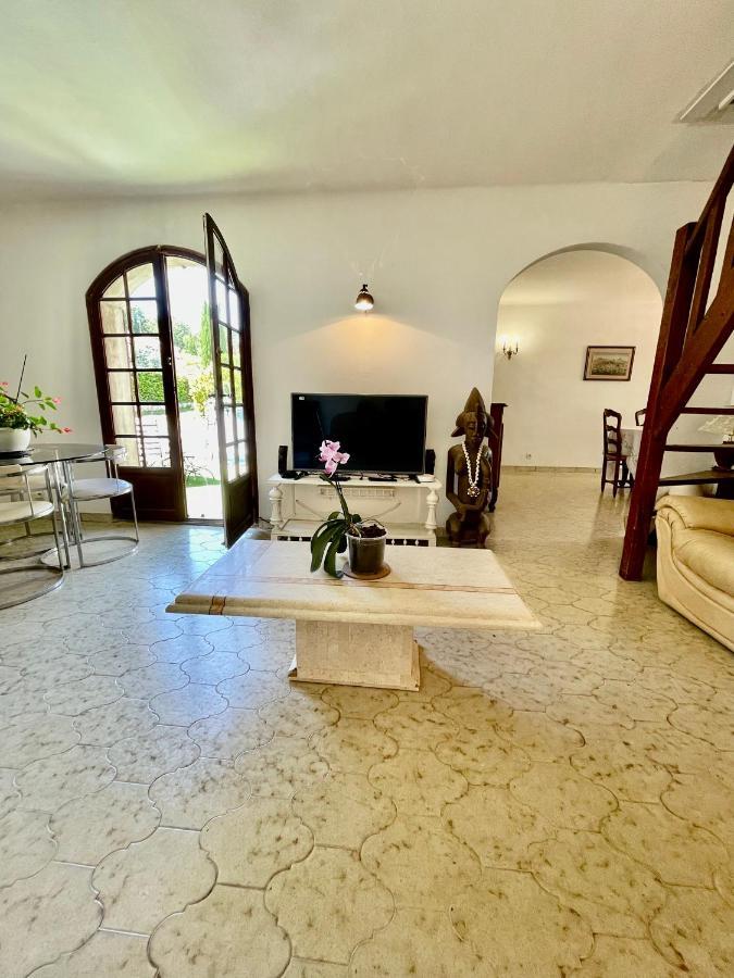 Maison En Provence Avec Piscine Le Beausset Kültér fotó